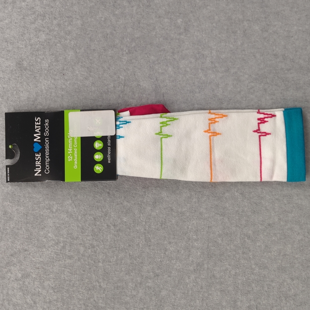 Nurse Mates compression socks 12-14mmHg 9-11 EKG white